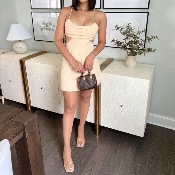 Zara Dresses & Skirts - Zara linen blend cut out dress